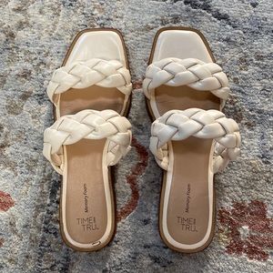 Time & Tru Braided Sandals